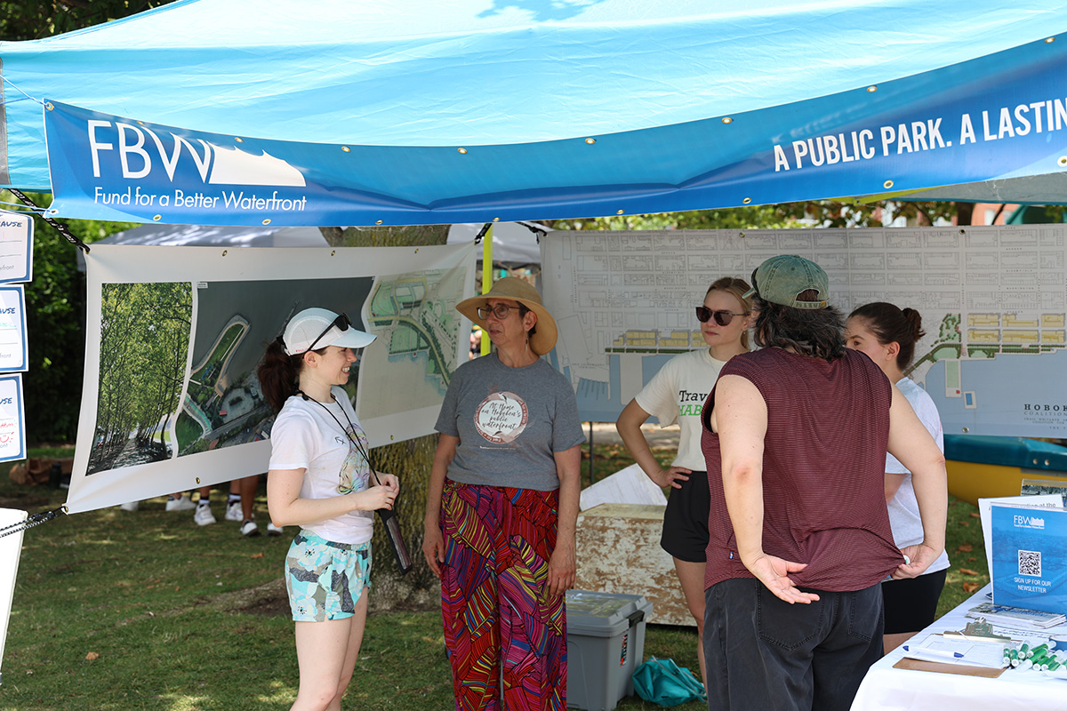 Hoboken_FBW's tweet image. Photos from City of Water Day 2025 at the Hoboken Cove in Maxwell Place Park on July 12 located at the unique natural sand beach at this protected area of the Hudson River
#cityofwaterday #hudsonriver #hoboken #ourwaterfront @Hobocobo
betterwaterfront.org/photos-from-ci…