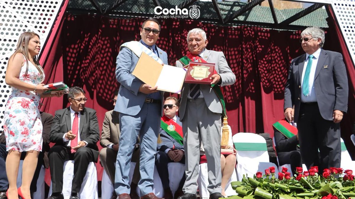 ConcejoGamc's tweet photo. 🎉🇧🇴 ¡Felicidades La Paz!
En su 216 aniversario, el presidente del Concejo Municipal de Cochabamba envía un caluroso saludo. https://t.co/tUtNiSiCD7