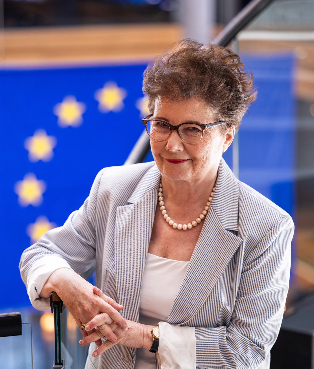 Komisja Europejska przedstawiła dzisiaj założenia budżetu UE 🇪🇺 na lata 2028-2034. Polska ma pozostać największym beneficjentem polityki spójności i rolnej w nowym, unijnym budżecie po 2027 roku. 

Plan zakłada powstanie super funduszu, z którego finansowane będą rolnictwo,