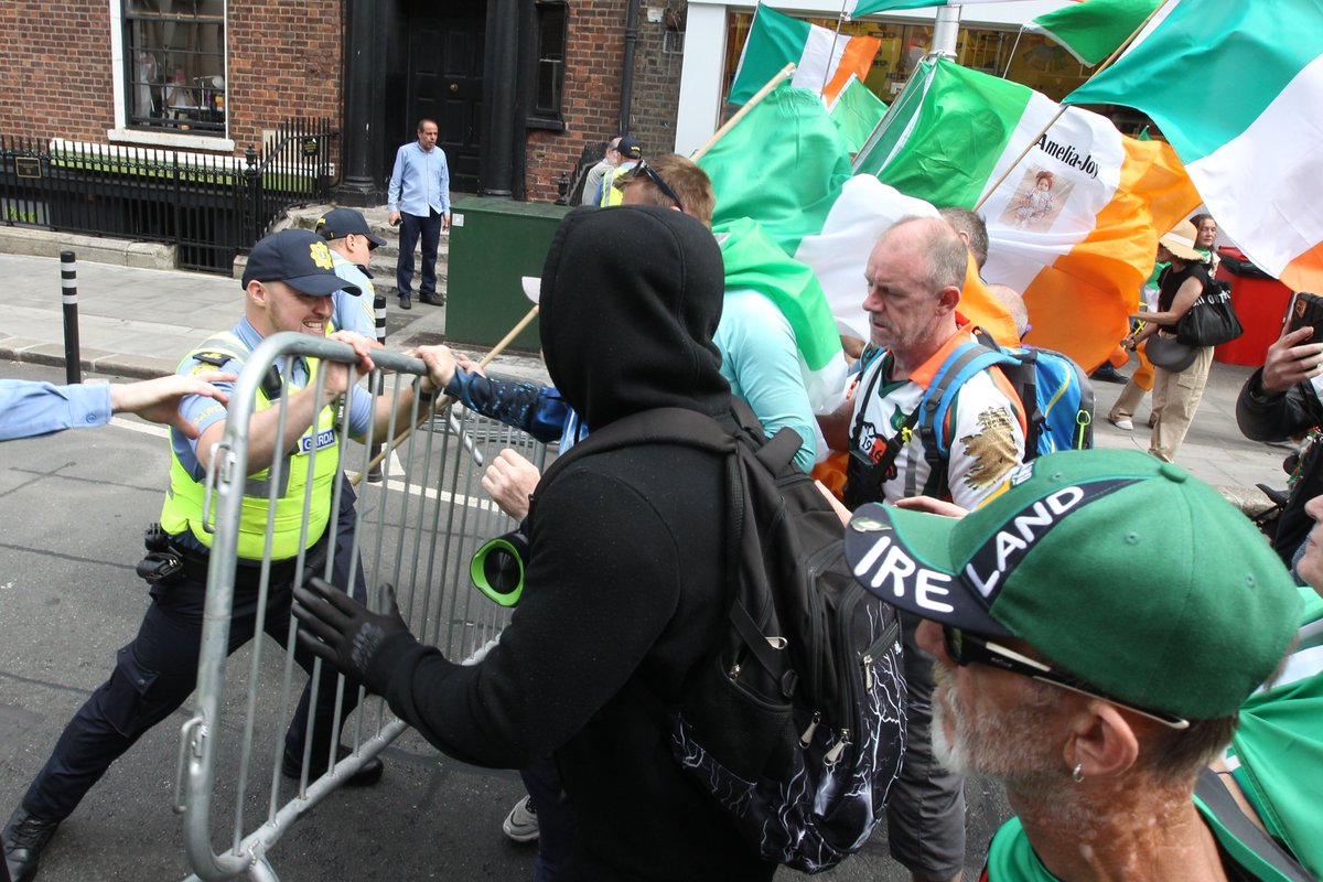 My pix from the anti-immigration protest around Dublin today.