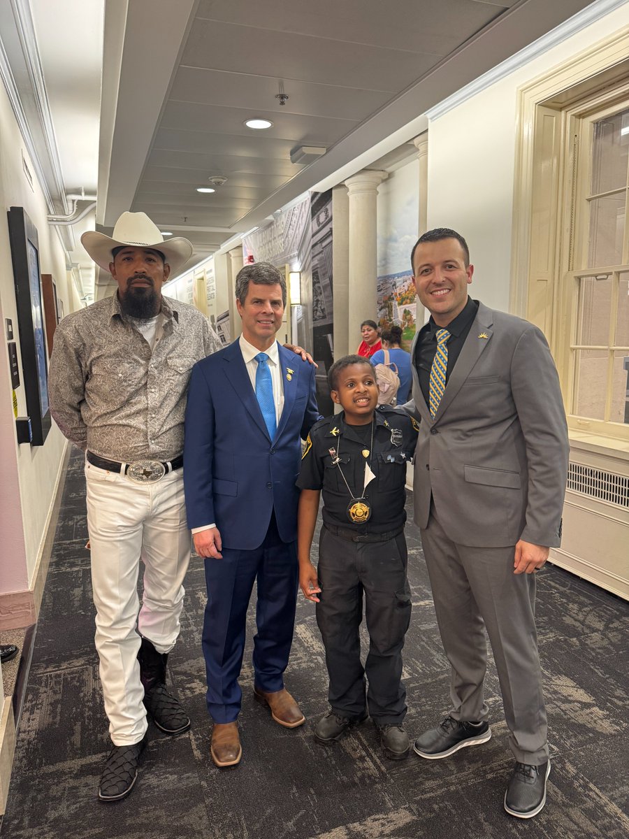 The LIBRE Initiative (@libreinitiative) on Twitter photo .<a href="/LIBRETexas/">LIBRETexas</a> Strategic Director <a href="/mrjorgemtz/">Jorge Martinez</a> ran into DJ Daniel and <a href="/RepJohnMcGuire/">Congressman John McGuire</a> from Virginiaās 5th Congressional District in the hallway today!
A lot of champions in this picture! šŗšø
#LIBRECapitolConnect2025 .<a href="/LIBRETexas/">LIBRETexas</a> Strategic Director <a href="/mrjorgemtz/">Jorge Martinez</a> ran into DJ Daniel and <a href="/RepJohnMcGuire/">Congressman John McGuire</a> from Virginiaās 5th Congressional District in the hallway today!
A lot of champions in this picture! šŗšø
#LIBRECapitolConnect2025