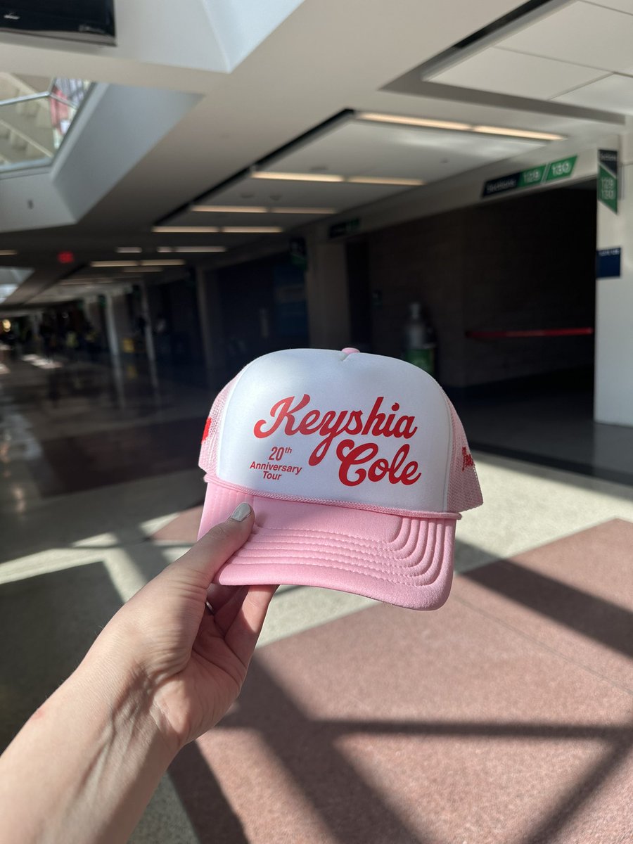 gsocomplex's tweet image. Okay but can we take a moment to appreciate this merch 🔥