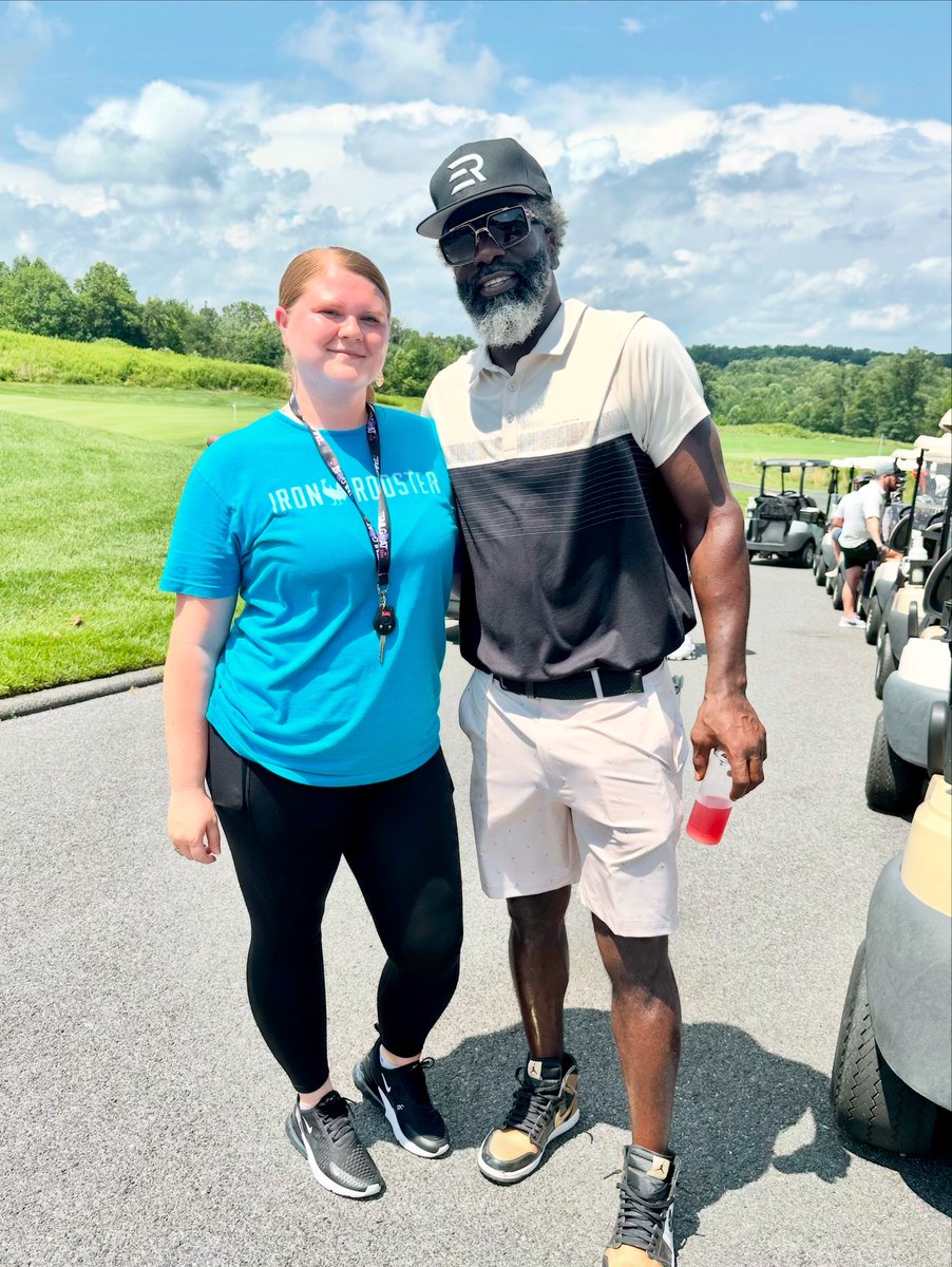 ironroosterfood's tweet image. We had a great time helping with the 🐐 @TwentyER at his golf tournament on Monday! Who knows, maybe a ReedTart in the future?? ❤️🐓