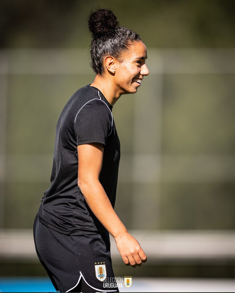 ☀️ 𝑨 𝒓𝒆𝒄𝒖𝒑𝒆𝒓𝒂𝒓𝒔𝒆 

Entrena la Selección Femenina en el Complejo IDV. 

#ElEquipoQueNosUne