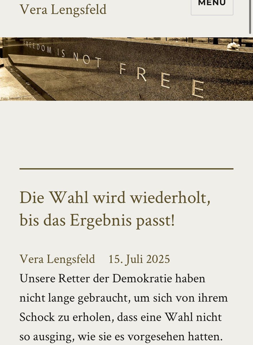 „Kaufhold blieb in der vergangenen Woche im Windschatten der Brosius-Gersdorf-Diskussion eher unbeachtet, obwohl sie nach Einschätzung des Medienwissenschaftlers Norbert Bolz noch gefährlicher ist als Brosius-Gersdorf

Kaufhold ist eine Klimaaktivistin, die der Meinung ist, dass