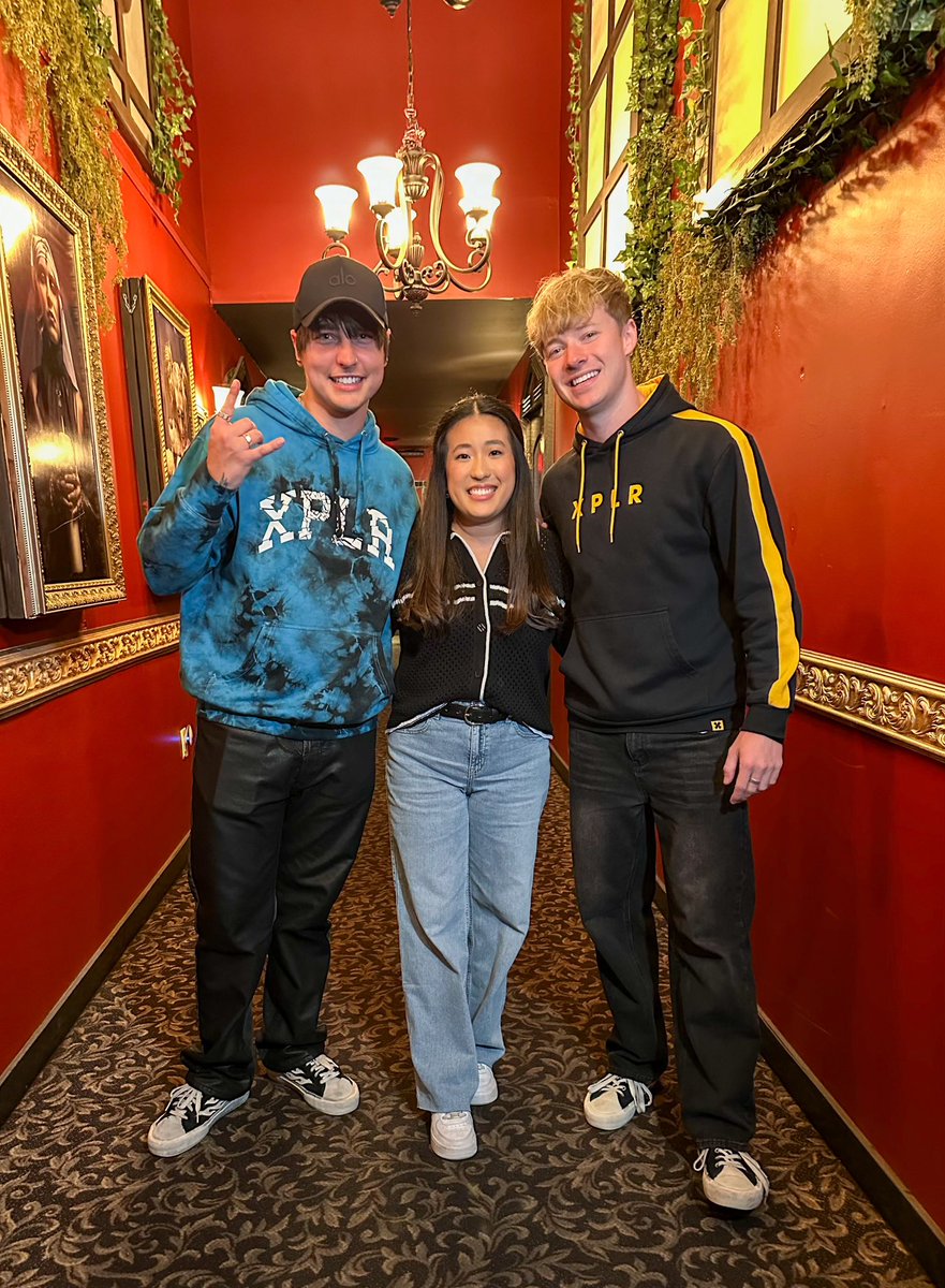 itscaitlindo's tweet photo. the best time at @SamandColby’s escape room!! 🖤 https://t.co/SSapxEeTnl