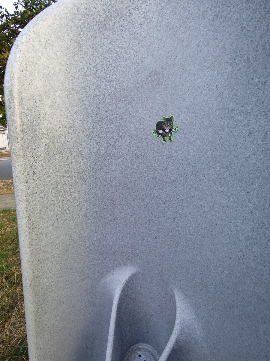 More than half a million people from countries all over the world will see spinning dot cat stickers over the coming two weekends 

I've just finished sticking a few hundred stickers on the routes they'll walk to and back from Tomorrowland

I'm targeting street signs at eye