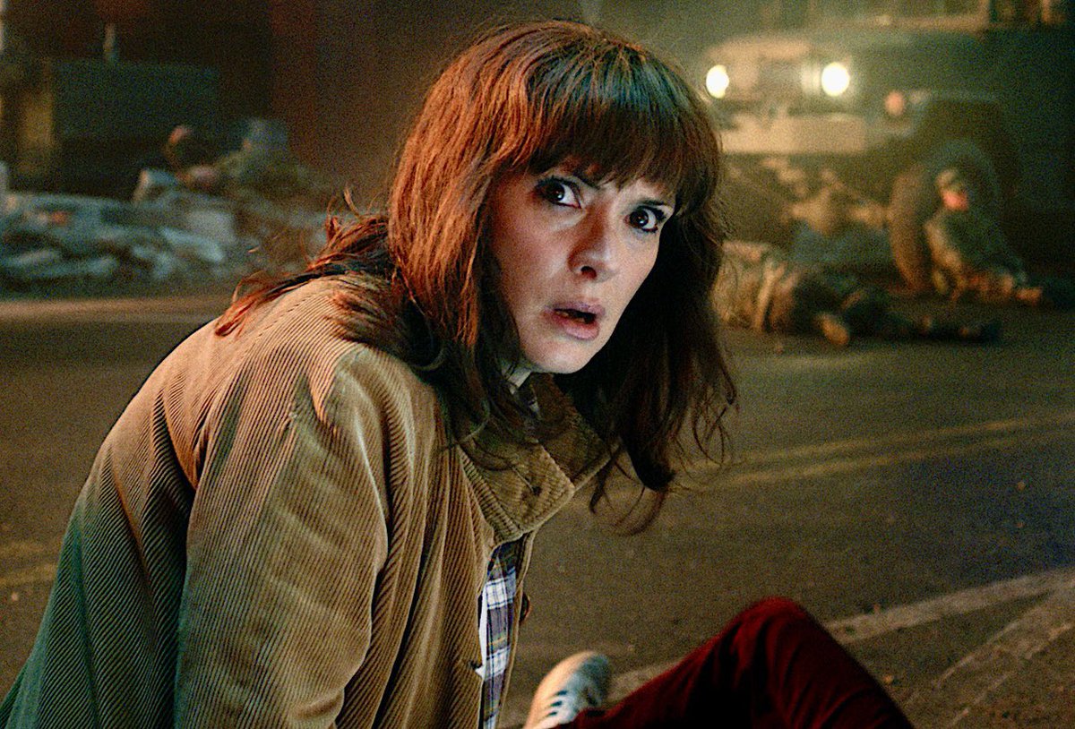 BESTOFWlNONA's tweet image. Winona Ryder as Joyce Byers in Stranger Things season 5.