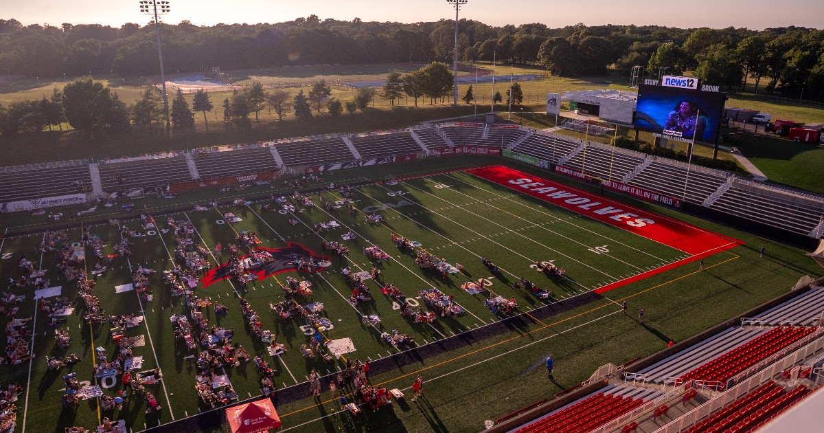 stonybrooku's tweet image. That’s a wrap on Movie Night at LaValle Stadium! Thanks to @SBAthletics for hosting a free screening of 'Moana 2' under the summer sky on the field and to everyone who joined us. See you at the next one!
