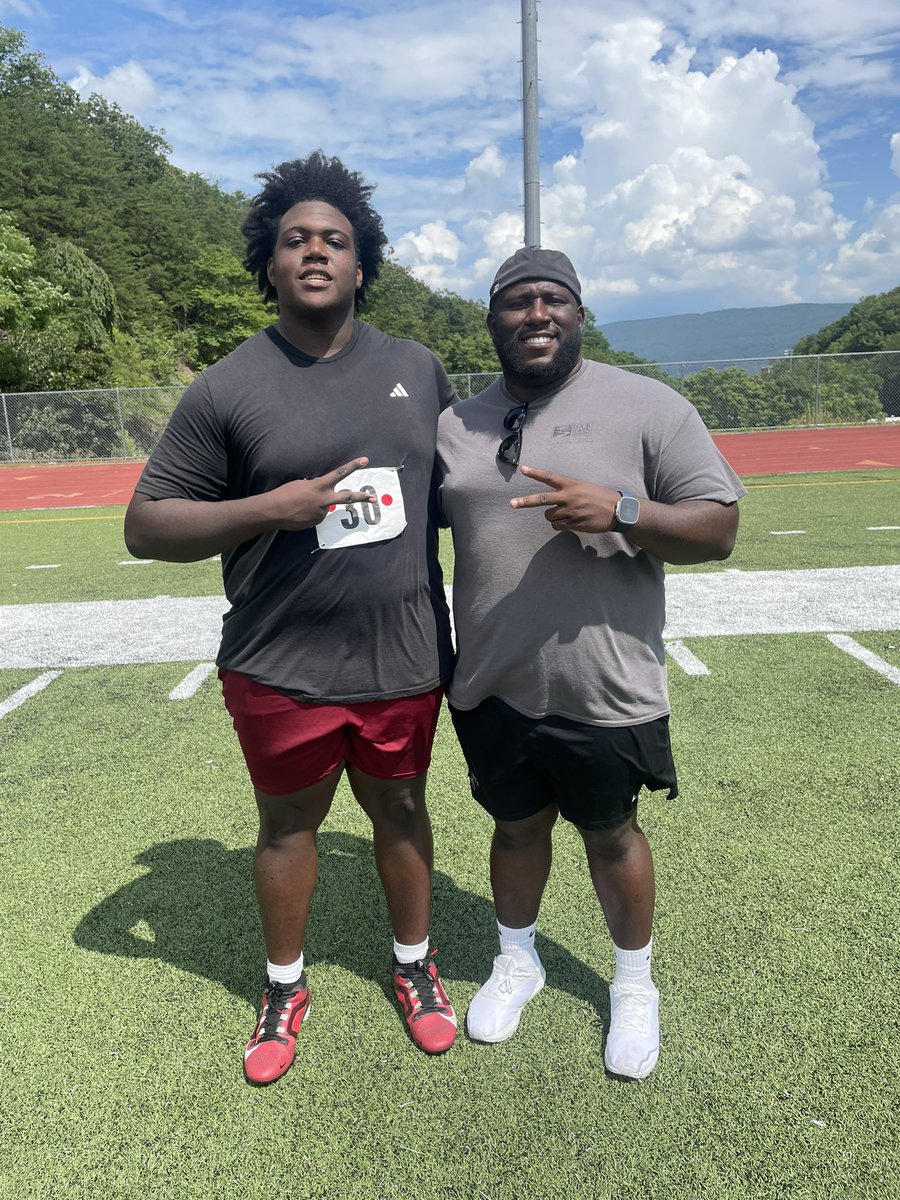 Xavien Marsham (@xavien_marsham) on Twitter photo Thank you to all the coaches I connected with at Lock Haven University last Sunday! Had a great time at the camp. <a href="/coachpetite/">Jeri Petite Jr</a> <a href="/CoachMattSully/">Matt Sullivan</a> <a href="/CoachJBattaglia/">Coach Joe Battaglia</a> <a href="/Yonkers_Brave/">Yonkers Brave Football</a> Thank you to all the coaches I connected with at Lock Haven University last Sunday! Had a great time at the camp. <a href="/coachpetite/">Jeri Petite Jr</a> <a href="/CoachMattSully/">Matt Sullivan</a> <a href="/CoachJBattaglia/">Coach Joe Battaglia</a> <a href="/Yonkers_Brave/">Yonkers Brave Football</a>