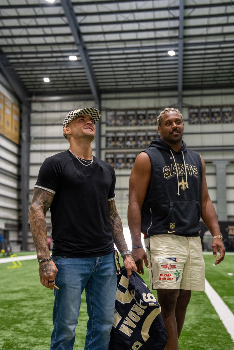 UFC (@ufc) on Twitter photo A dream come true for a lifelong fan ⚜
<a href="/DustinPoirier/">The Diamond</a> visited the <a href="/Saints/">New Orleans Saints</a> ahead of his fight in New Orleans! A dream come true for a lifelong fan ⚜
<a href="/DustinPoirier/">The Diamond</a> visited the <a href="/Saints/">New Orleans Saints</a> ahead of his fight in New Orleans!