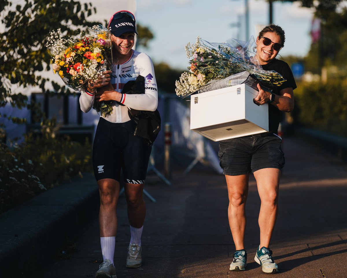 Backstedt_Zoe's tweet image. Soon to be opening a florist 💐
A great start to @baloisebelgiumtour 🥇 let’s see what we can do the next days 😄
📸 @gaetan_sportpic