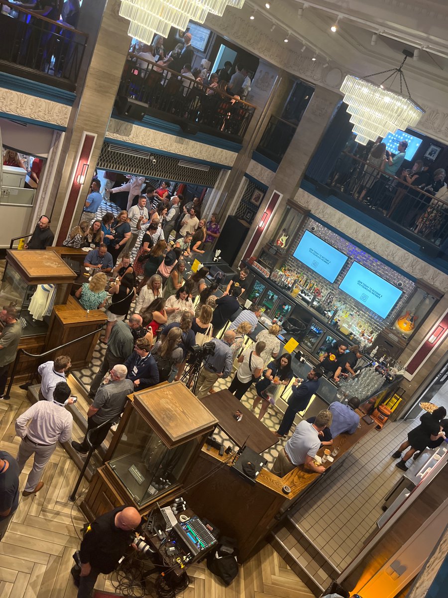 msoysteinsevag's tweet image. The Summit Begins! @Freedom4Teachrs I have already met several engaged and passionate educators. Looking forward to the next two days!!!