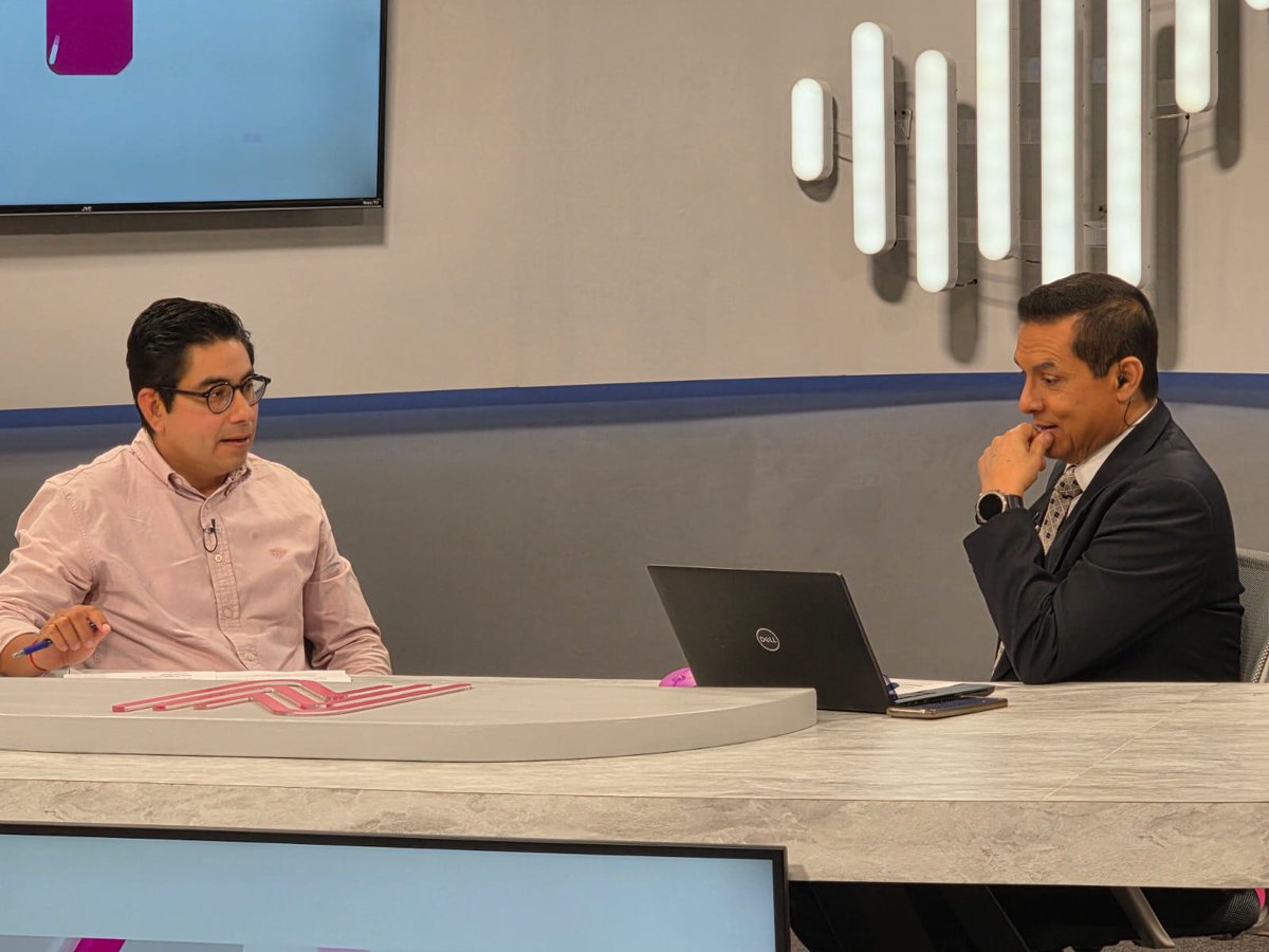 adrianjez's tweet photo. Estuvimos platicando con @gongoraagustin para el programa Jalisco Contigo de @JaliscoTV  sobre el Sistema de Bicicletas Públicas @MiBiciPublica 🚴‍♀️ su crecimiento a 10 años de movilidad activa y lo que vienen para el sistema. https://t.co/HPuta8ugZo