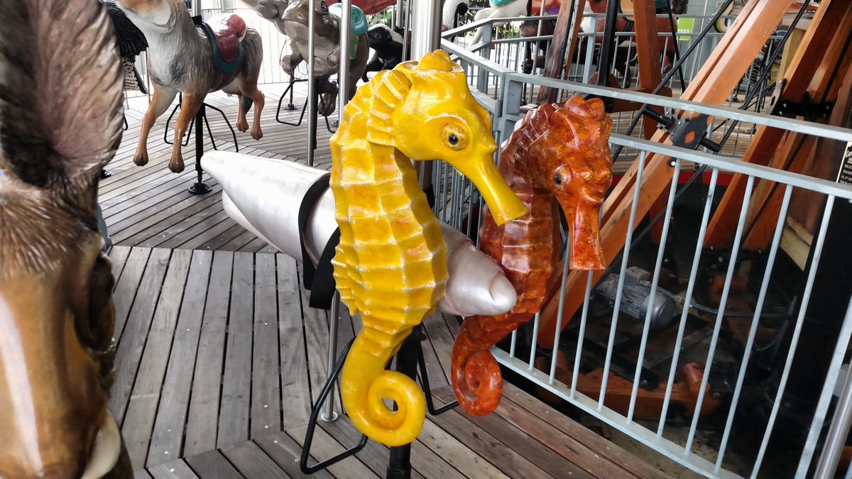 HudsonRiverPark's tweet image. Take a ride on the wild side — 33 hand-carved animals are waiting to meet you at the Pier 62 Carousel! Which one will you choose?
Drop by Thursdays through Sundays, 11:00 AM to 7:00 PM, for a fun family outing with stunning riverfront views. 🎠🐻🦆
📍Pier 62 at W 22 St.