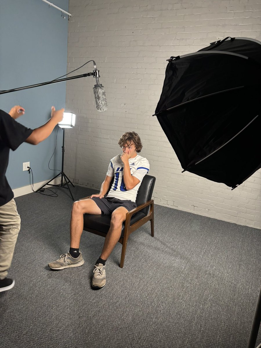 GchsRam's tweet image. The guys had a great time with @TreyScott_NC & @neusenewssports. The guys had a chance to work on their interview skills & posed for the camera. #Memories #BehindTheScenes