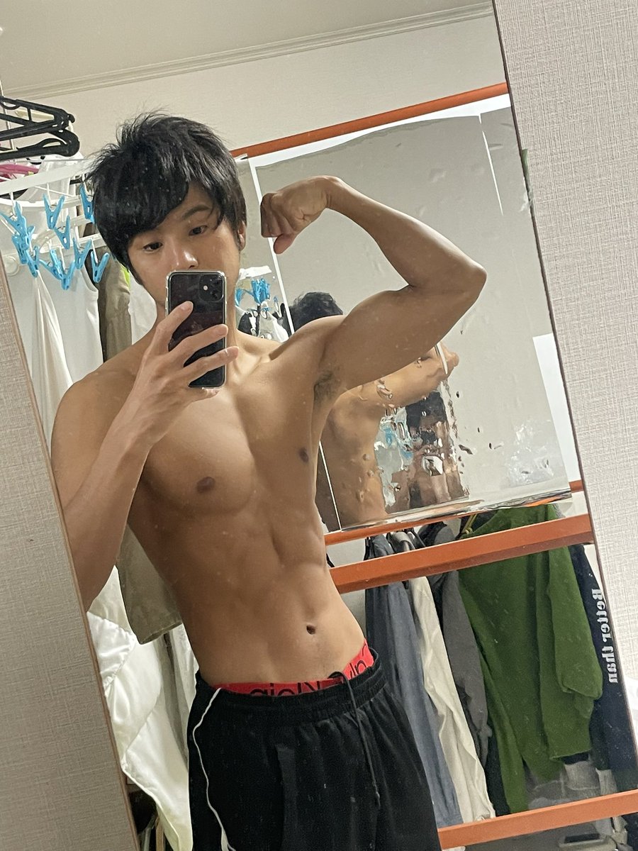 おはようございます☀
あと1人で1万人フォロワーです💪
今日は52.6キロで変わらずでした