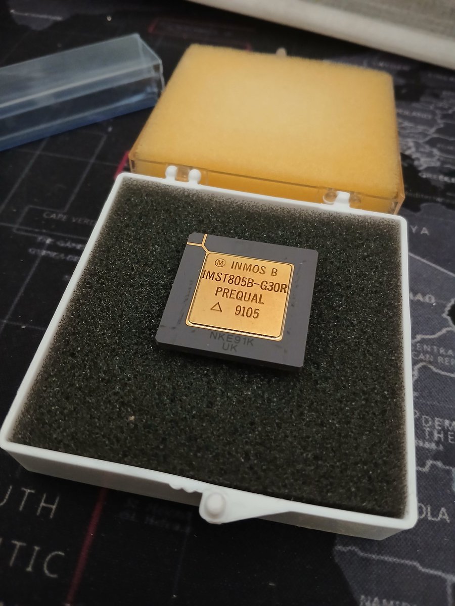 nanochess's tweet image. I need a sheet in my shoulder saying, &quot;Don&apos;t let me visit eBay.&quot; 😂 I got some IMSC011 chips for $5 USD each one, and an IMST805 of 30 mhz (very rare as the 25 mhz version is far more common). The IMSC011 chips worked just fine. #retro #transputer