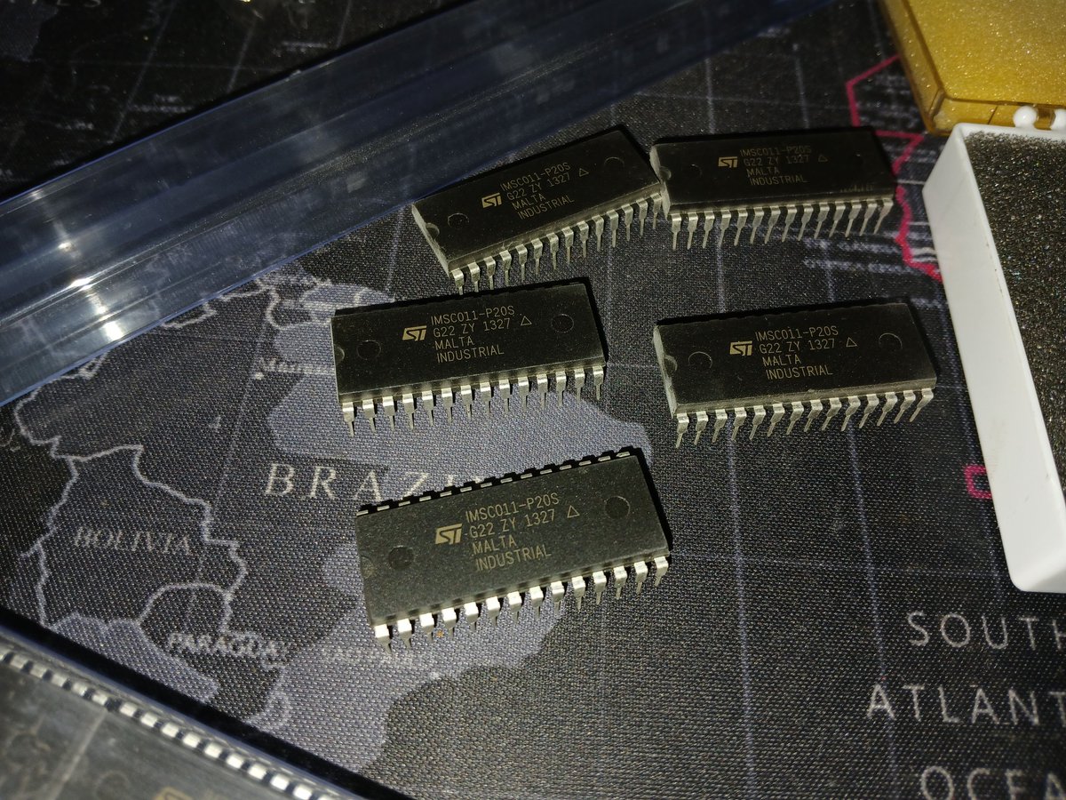 nanochess's tweet image. I need a sheet in my shoulder saying, &quot;Don&apos;t let me visit eBay.&quot; 😂 I got some IMSC011 chips for $5 USD each one, and an IMST805 of 30 mhz (very rare as the 25 mhz version is far more common). The IMSC011 chips worked just fine. #retro #transputer