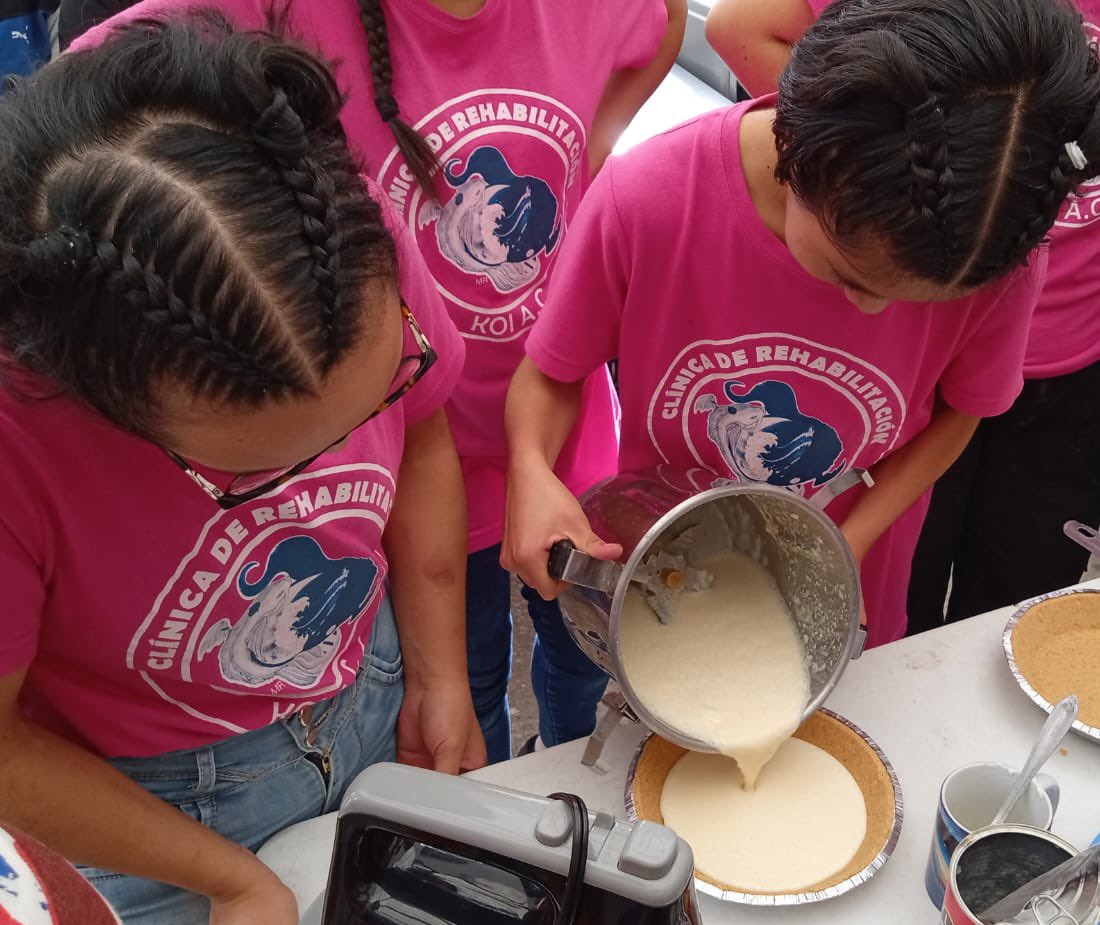 insade_ac's tweet image. ¡JuventudES Queretanas Emprendiendo en Libertad comenzó!

Iniciamos con talleres de contención emocional y de cocina como base para su autoempleabilidad y reinserción.

Gracias a @changexhq y Amazon por creer en las segundas oportunidades a través del Fondo #AWSInCommunities