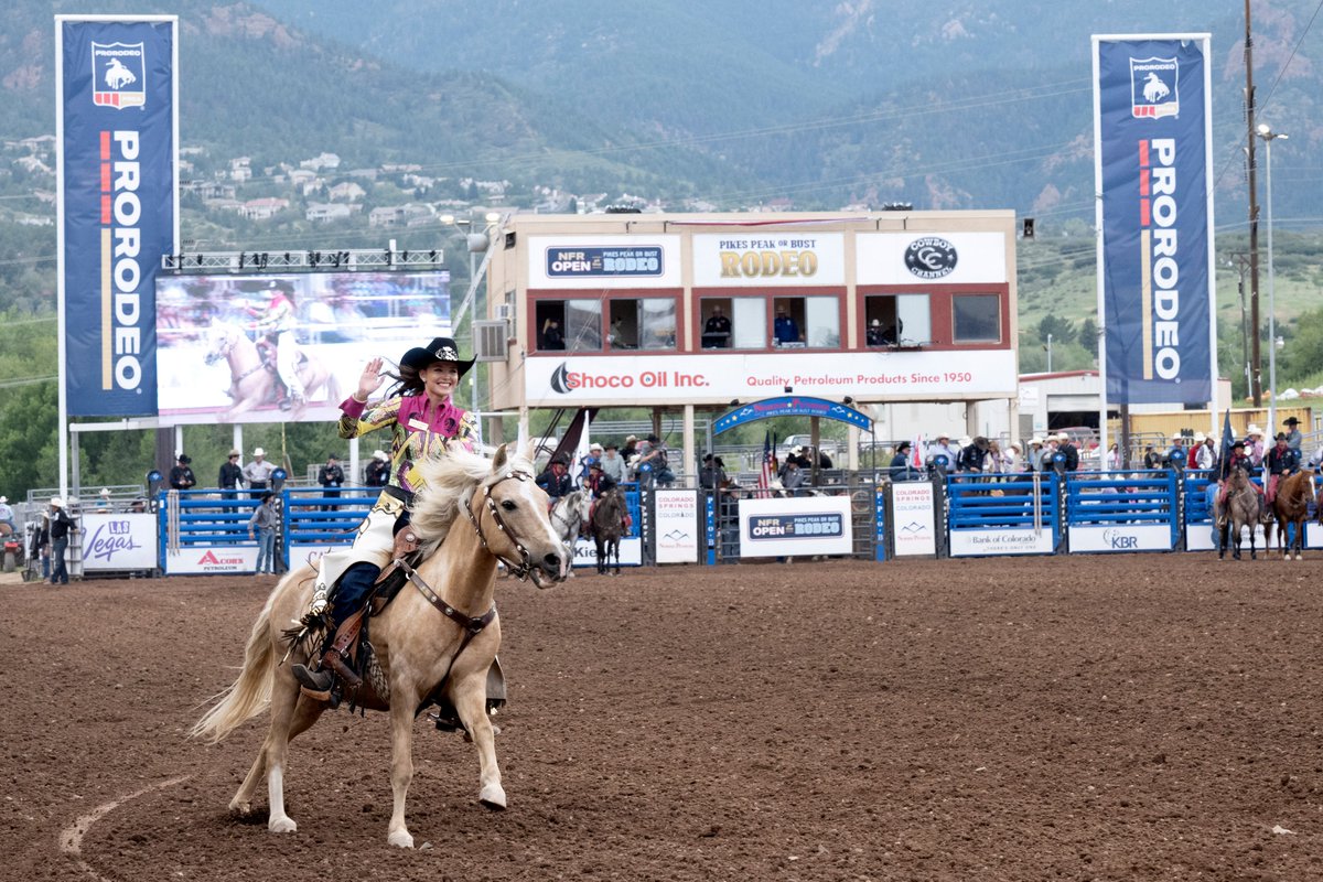 USNorthernCmd's tweet image. Celebrating tradition, patriotism, and partnership. 🇺🇸🇨🇦
Gen. Guillot, NORAD & USNORTHCOM Commander, joined the Pikes Peak or Bust Rodeo — honoring service, community, and tradition with a NORAD CF-18 flyover, great performances of both U.S and Canadian National Anthems, and…