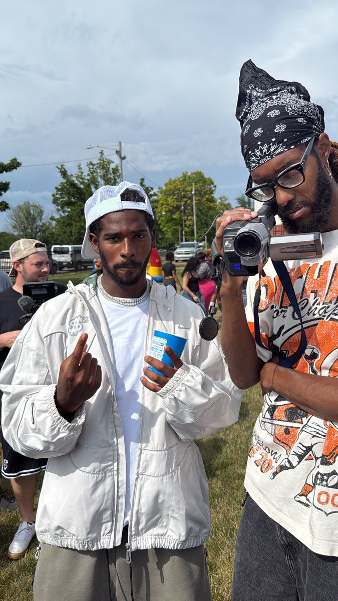 icky_al216's tweet image. Good VHS with Shedeur Sanders today.
Thanks for coming to the neighborhood