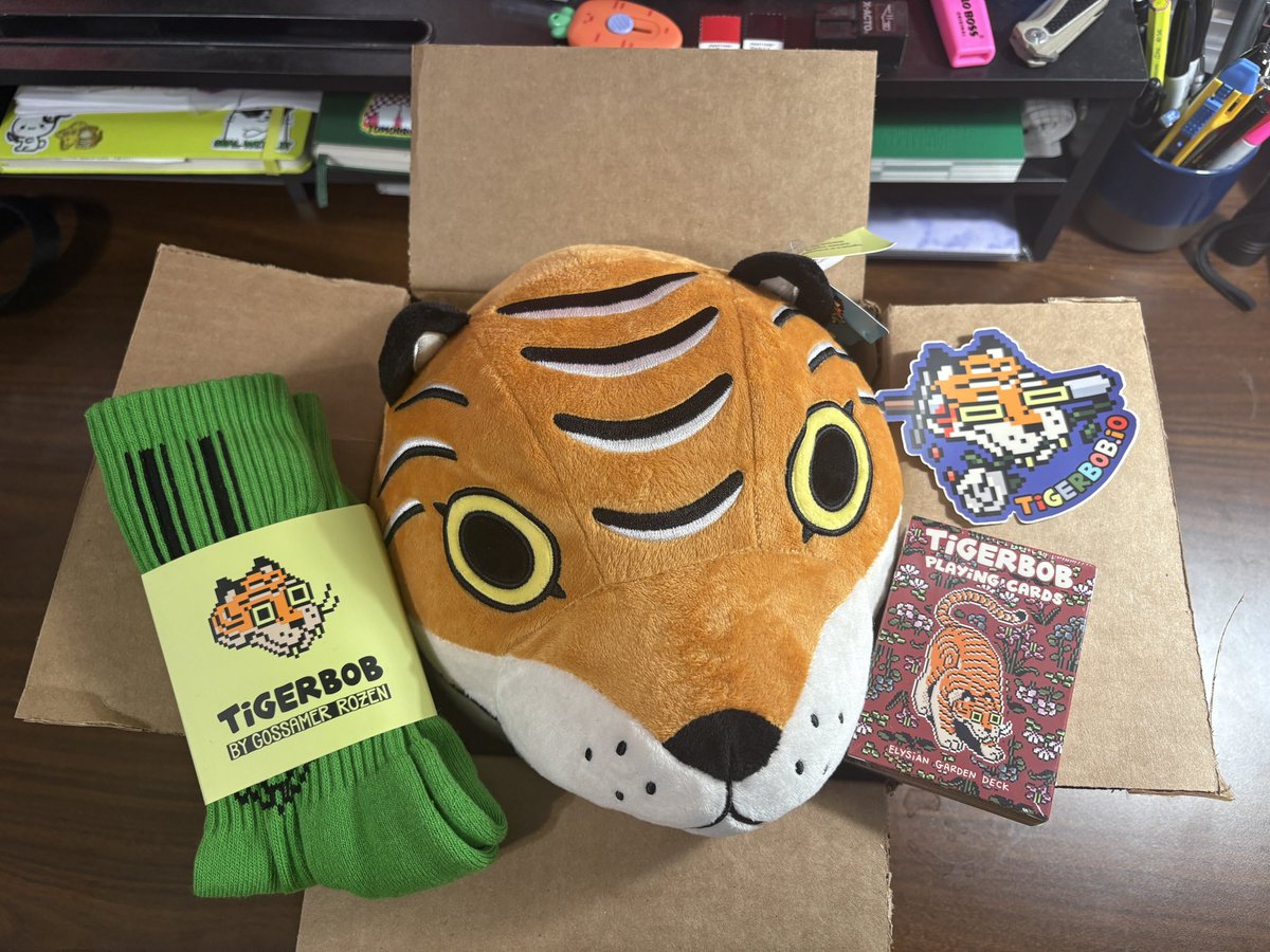 Blessed by the postal gods 🐯 Thanks <a href="/tigerbob_global/">tigerbob by gossamer rozen</a> for brightening my day!