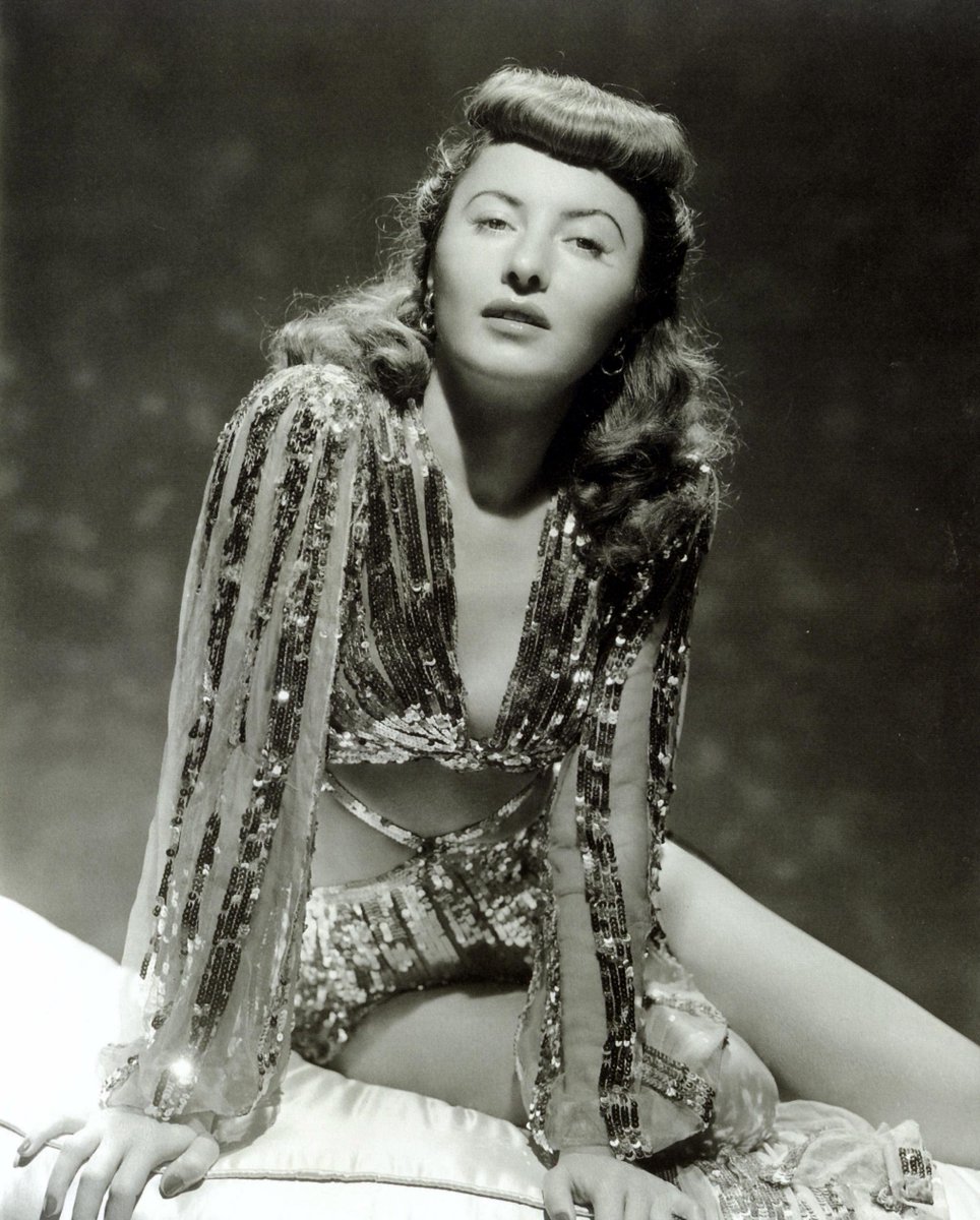 sketcher1223's tweet image. #BOTD (1907), Barbara Stanwyck. One of the greatest screen actresses of all time (and a personal super-fave), so many great performances, including "Stella Dallas", "The Lady Eve", "Ball of Fire", "Double Indemnity", "Sorry, Wrong Number" & "Clash By Night". #TCM #TCMParty