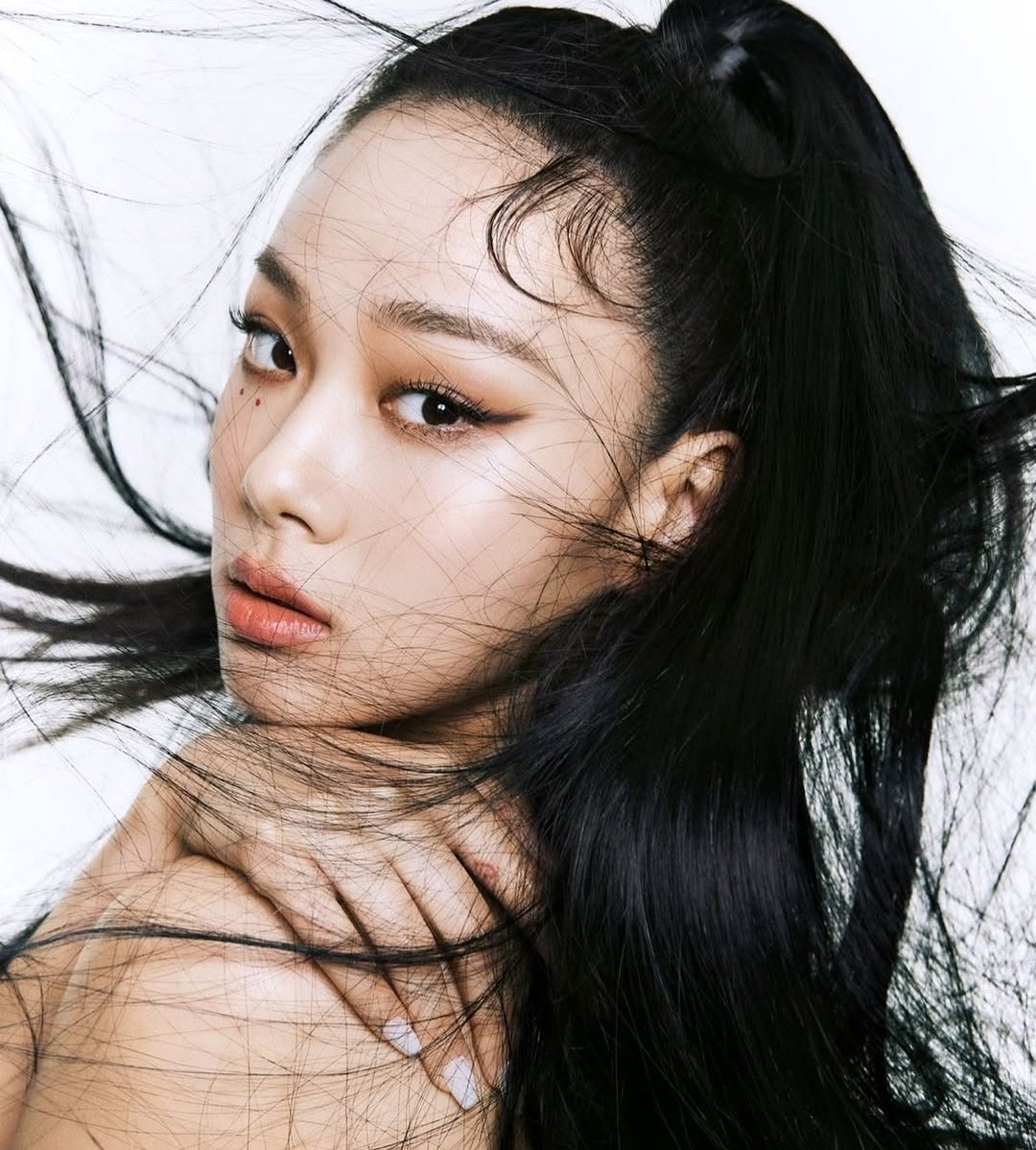É com muito carinho que anunciamos a nossa primeira parceria oficial! Temos o prazer de apresentar a vocês o incrível BIBI Brasil, uma fanbase dedicada à cantora sul-coreana BIBI.

— Se você admira o trabalho da artista e quer ficar por dentro de tudo, vale a pena acompanhar! 🤍