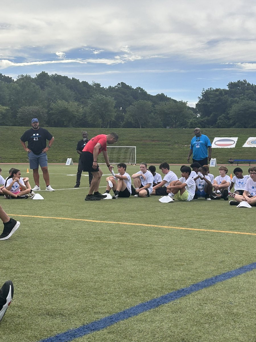 9Cannonball's tweet photo. Never pass up an opportunity to mold young minds in our military community. Given back and paying it forward https://t.co/iXbVvu3nL4
