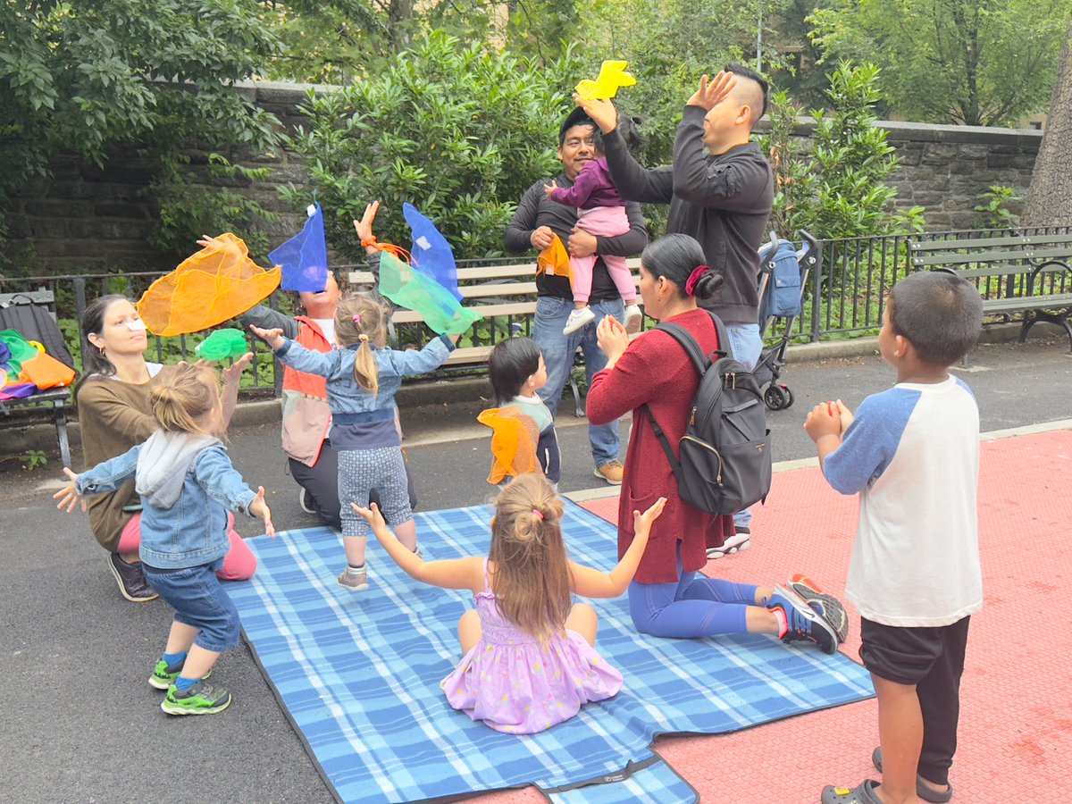 linc_nyc's tweet image. Washington Heights families, we’re going on a Book Safari! 🦁📚 Join us for "Books in the Wild" on 7/23 for a FREE morning of reading fun, learning print concepts & a reading scavenger hunt featuring the story "We Are in a Book" by @mowillems.
RSVP here: tinyurl.com/adv25wh