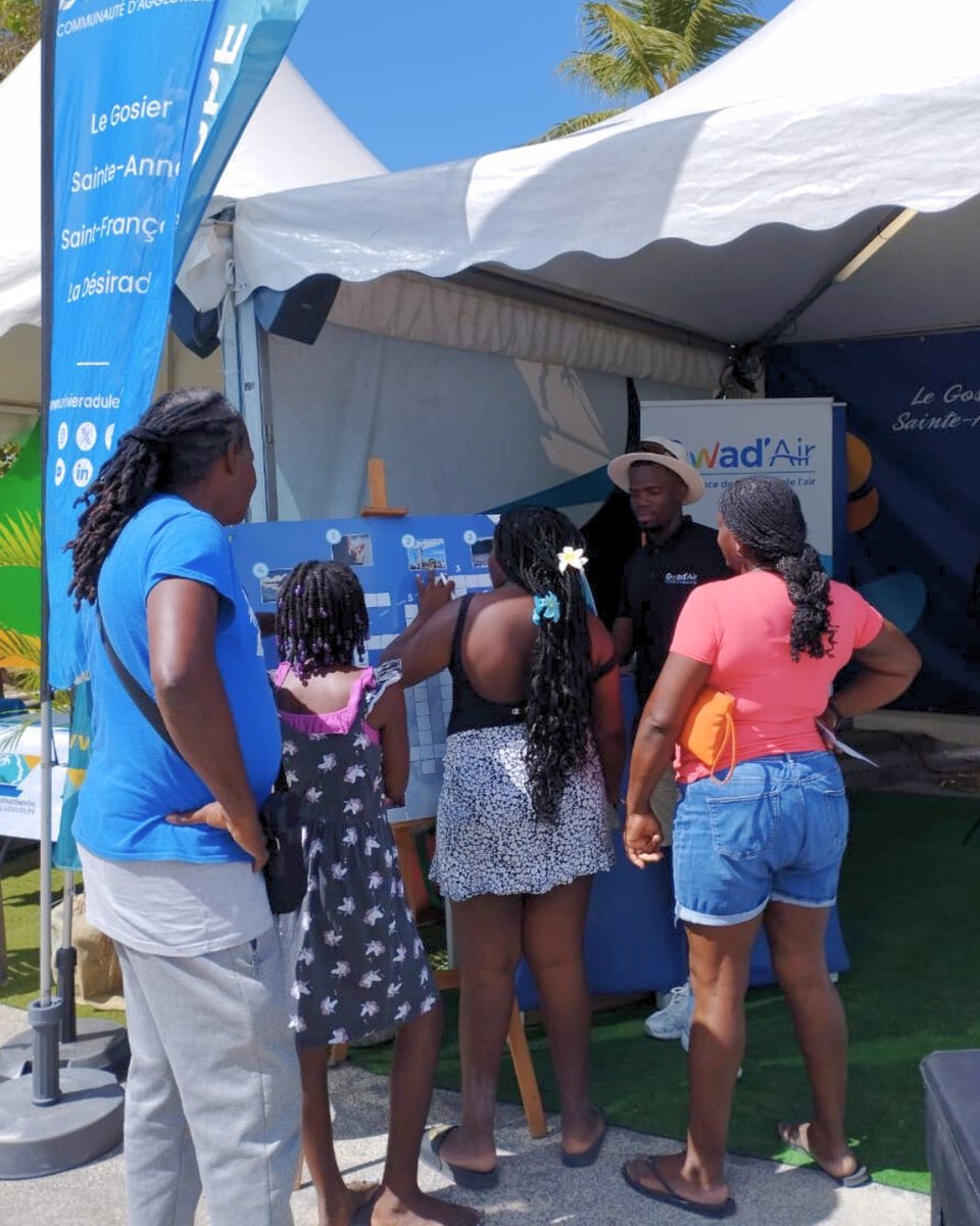 GWADAIR971's tweet image. [#TradiTour2025] A Saint-François et Sainte-Anne, Gwad’Air a sensibilisé sportifs et grand public à la qualité de l’air.
🎲 Jeux, échanges &amp;amp; sensibilisation au programme !
🙏 Merci à M. le Maire de Saint-François, Jean-Luc Perian d’avoir joué le jeu avec nous.

#QualitéAir