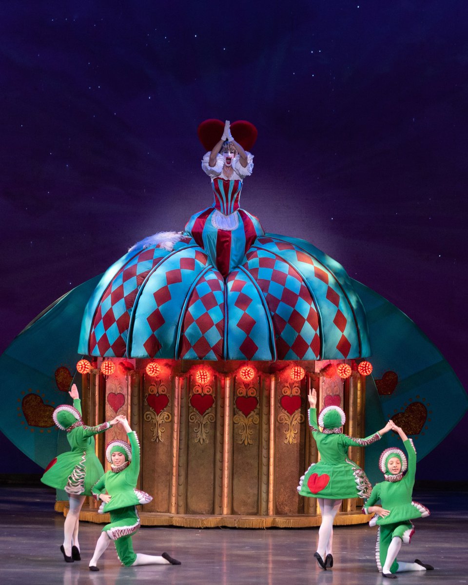 BalletArizona's tweet photo. We can’t wait to welcome Mother Ginger and her Bon Bons back to Symphony Hall! 🍬 

🎟️ Use code SNOW to save 15%* on tickets during Nutcracker in July!

#balletarizona #phoenixaz #thenutcracker #thenutcrackerballet #thingstodoinphoenix https://t.co/7fkrVYlTqD