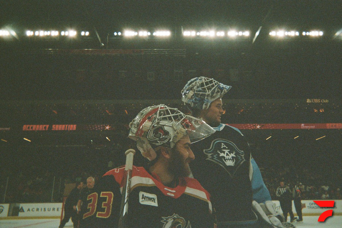 FloHockey's tweet image. During the AHL All-Star Classic, we set a couple of the players loose with a disposable camera, and Flomin has finally decided you get to see the results 📸
...do you want to see more? 🫣
#AHL #AHLAllStar