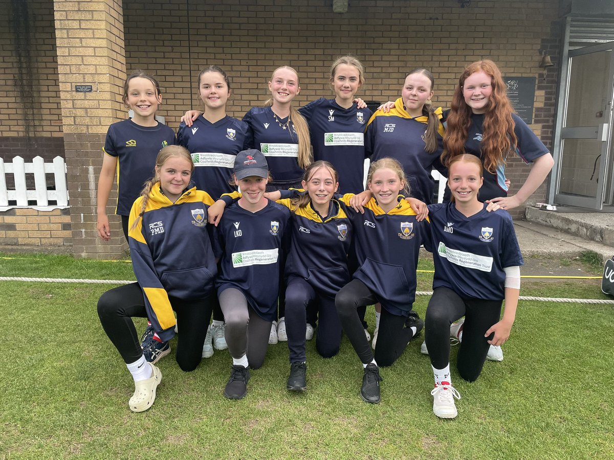 ynystawe_ycc's tweet photo. Great to host @ClydachCC u14s girls LEAGUE WINNING game vs Pontarddulais this evening. A fantastic team made up of girls from Clydach &amp; Ynystawe CC girls. 
Congratulations girls on your fantastic season🏆🥇
#champions #girlslovingcricket #friends #bepartofit #carucriced https://t.co/GcJonuEN8z