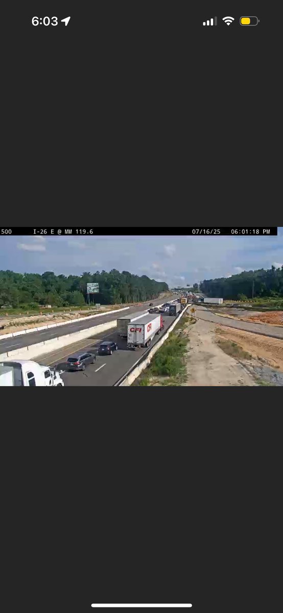 SCHP_Troop7's tweet image. Traffic Alert : Lexington County 

I-26 eastbound at the 119 mile marker all lanes are closed due to a collision.

Please find an alternative route.