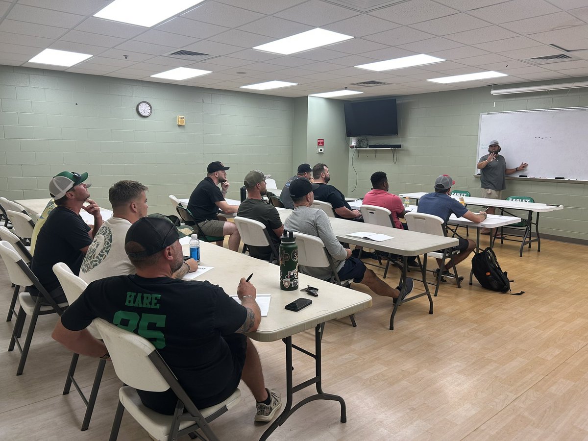 Great night with our rec coaches talking ball!