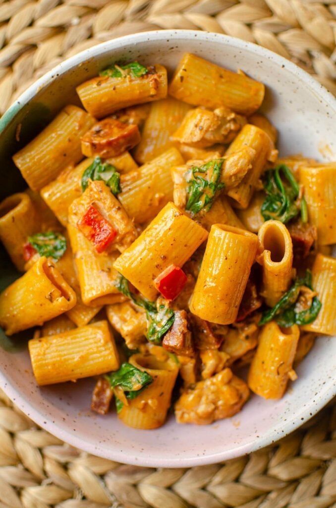 This chicken and chorizo pasta #recipe is smoky, savory, and perfectly creamy. With added veggies, herbs and garlic, this will become a family favourite! 

RECIPE: buff.ly/4cLlY2O
#chicken #pasta