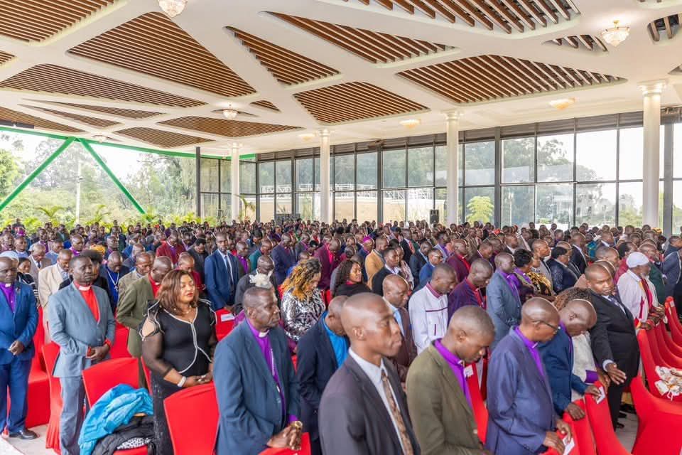 GabrielDolan1's tweet image. Rent a congregation latest stunt by Ruto. We're not fooled by half backed pastors and self appointed Bishops. #RutoMustGo