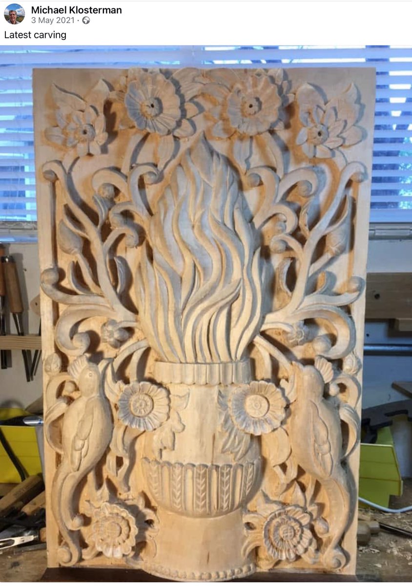 wrwassociation's tweet image. For tonite 3 superb pieces of wood art
A Complex deep relief followed by an amazing inlaid vase plus the spice bowl & the brilliant chainsaw’n & carved cowboy