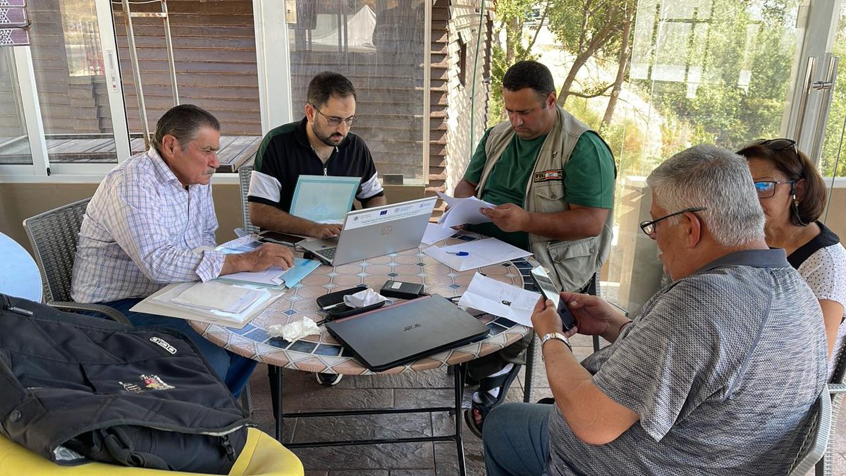 MoaLebanon's tweet image. وزارة الزراعة تواصل حملتها الوطنية لتسجيل المزارعين: يوم ميداني في حدث الجبة – قضاء بشري
#الزراعة_نبض_الأرض_والحياة
#وزارة_الزراعة
#وزير_الزراعة
صفحة وزارة الزراعة على فيسبوك:
facebook.com/MOALebanonOffi…
موقع وزارة الزراعة:
agriculture.gov.lb/Media/News/202…