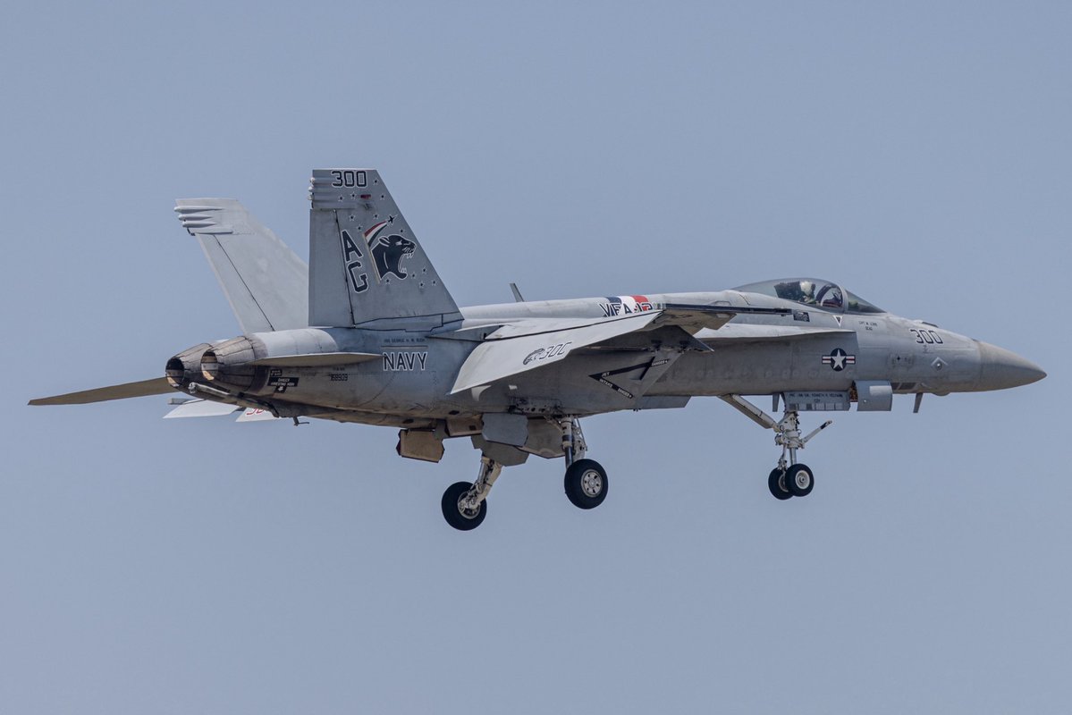 mhtplanes's tweet image. WILDCAT11 flight stopping by Pease this afternoon before heading back home to Oceana!