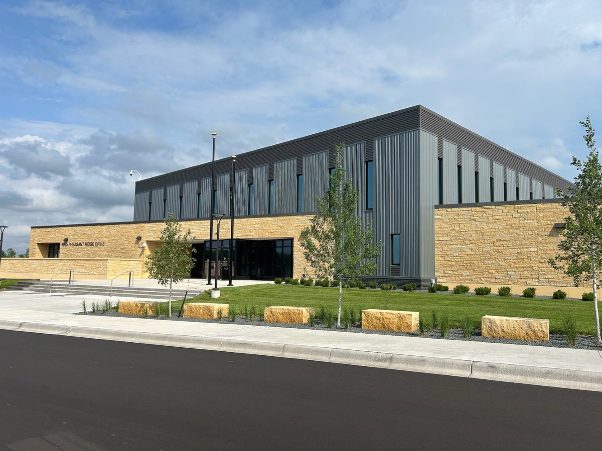 MnDPS_DPS's tweet image. The State Emergency Operations Center is ready for anything — and built for everything.
Highlights: disaster resilience, solar energy and geothermal — making it smarter, stronger and greener.
Read about the SEOC and how it supports emergency operations: dps.mn.gov/news/hsem/read…