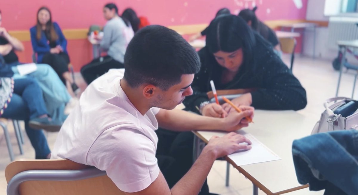 Si è concluso il primo dei tre anni del PCTO appartenente al progetto 𝐒𝐓𝐀𝐑𝐓: 𝐒𝐭𝐮𝐝𝐞𝐧𝐭𝐢 𝐓𝐞𝐧𝐚𝐜𝐢 𝐩𝐞𝐫 𝐮𝐧’𝐚𝐮𝐭𝐨-𝐢𝐦𝐩𝐫𝐞𝐧𝐝𝐢𝐭𝐨𝐫𝐢𝐚𝐥𝐢𝐭𝐚̀ 𝐢𝐧𝐧𝐨𝐯𝐚𝐭𝐢𝐯𝐚, 𝐫𝐞𝐬𝐩𝐨𝐧𝐬𝐚𝐛𝐢𝐥𝐞 𝐞 𝐭𝐫𝐚𝐬𝐟𝐨𝐫𝐦𝐚𝐭𝐢𝐯𝐚, ideato da noi e supportato dalla