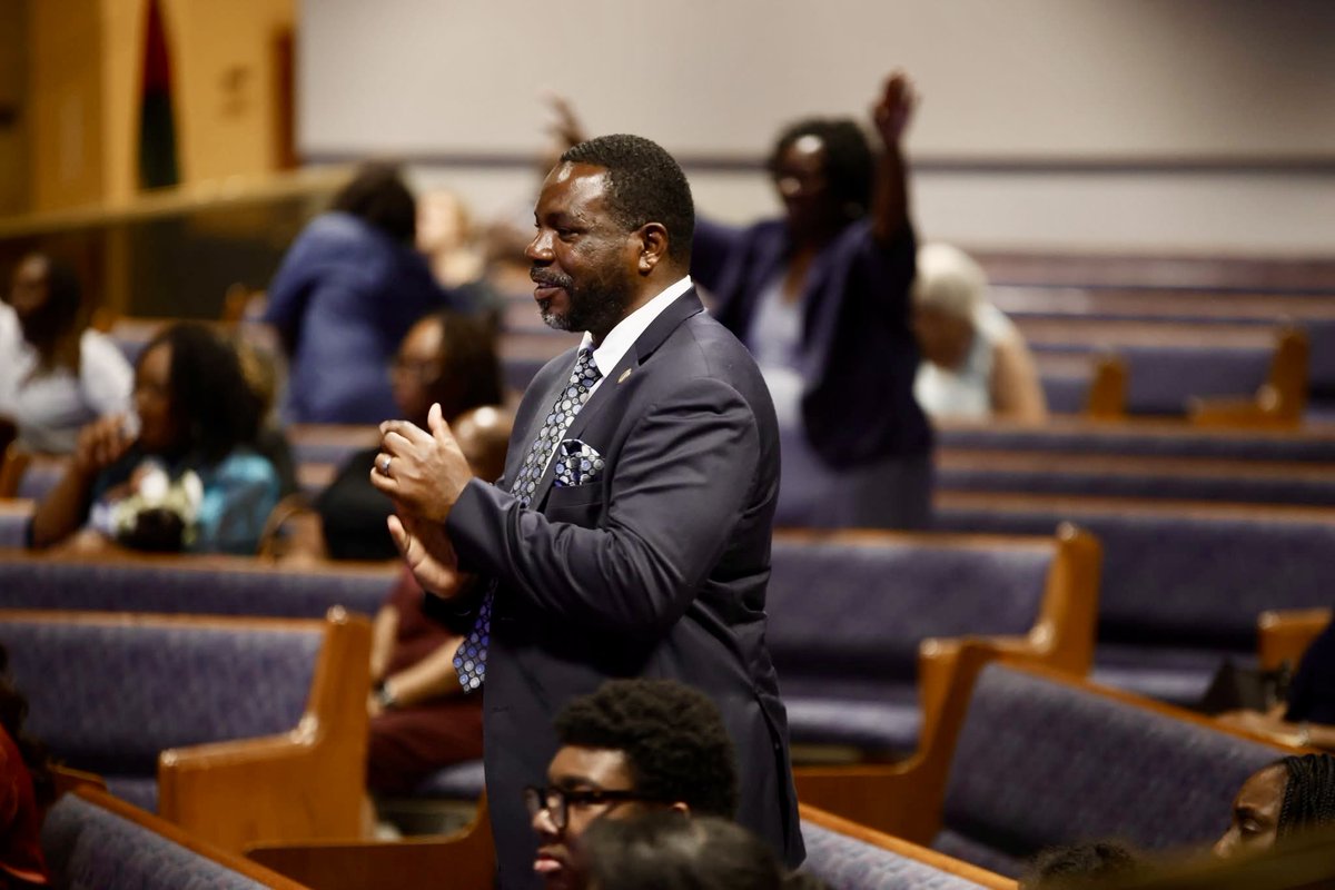 HGIM1's tweet photo. 1st Night of the HGIM Annual Conference was truly a revival! The word was so rich and needed in these last days! Thanks Pastor Patrick Murray for letting the Lord speak through you! https://t.co/pem58jTBT5