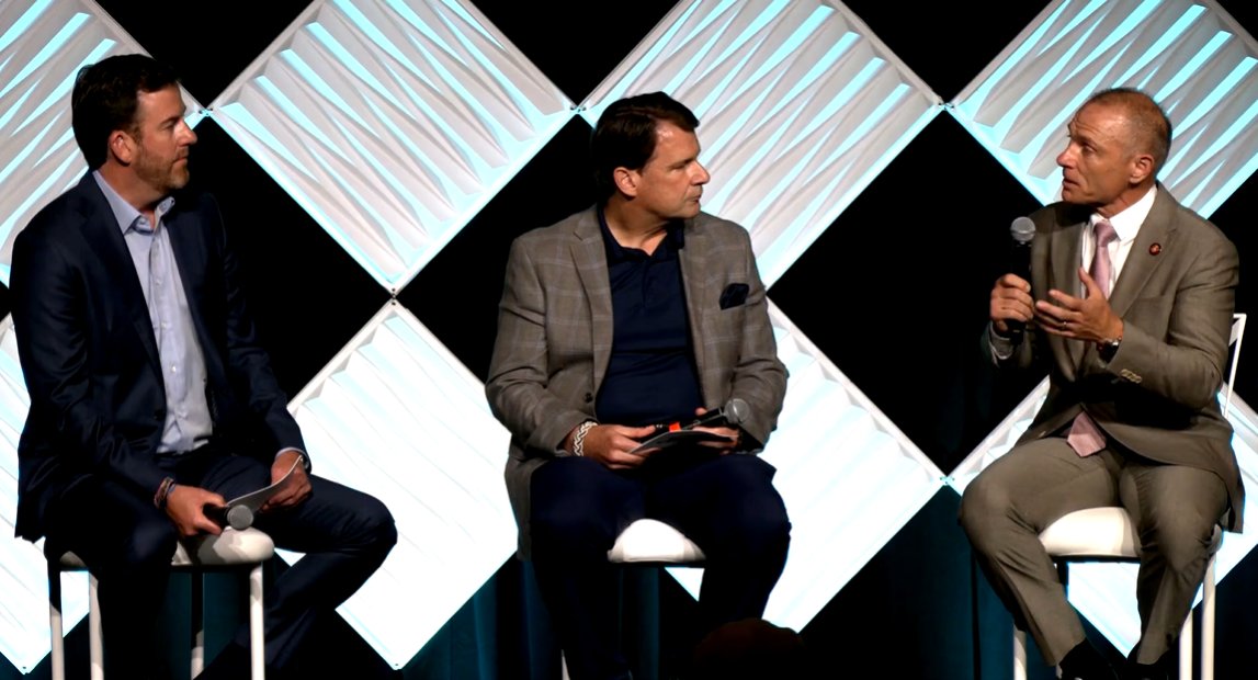Divergent3D's tweet image. Divergent's Founder and Executive Chairman, Kevin Czinger, spoke alongside @jimfarley98 at @reindsummit on The Future of US Manufacturing.
The conversation centered on how next-generation manufacturing platforms such as DAPS enable American industrial independence.