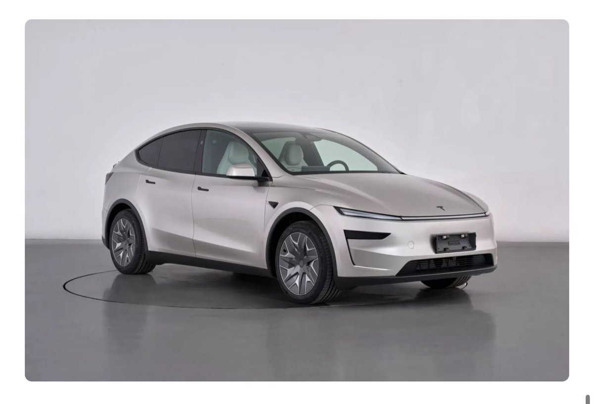 _SFTahoe's tweet image. TESLA CHINA: NEW MODEL Y L
Tesla, the company with the lowest COGS per vehicle, ups its game! How will competitors compete? 8 reasons the new Model Y L is a game-changer:
♦️ LOWERS COGS FOR ALL EVs
Model Y L boosts production on existing lines. Optimized factories cut COGS for…