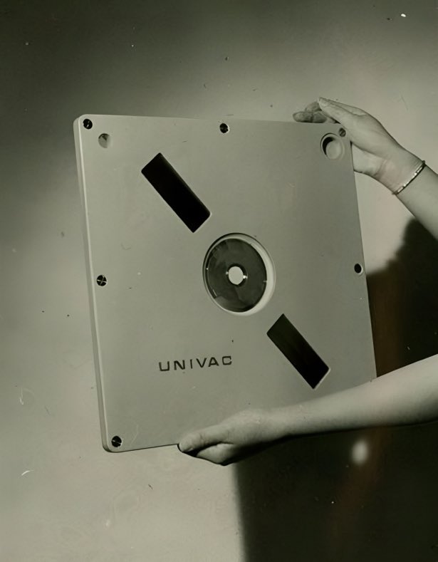 2.2 Megabytes en 1966