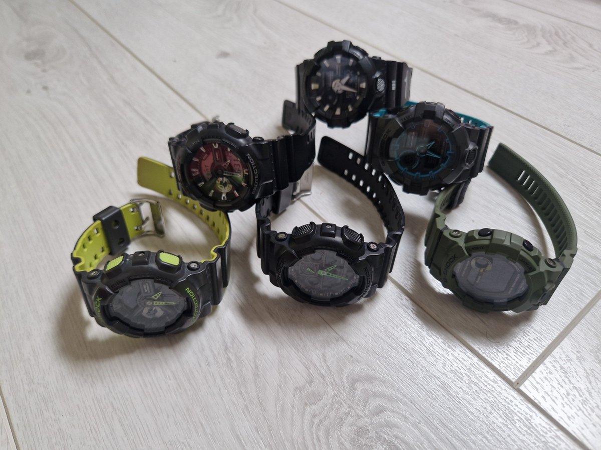 Jvares83's tweet photo. She accompanies me to work 👍 On the other photo it's mainly the one I take to go to work
#gshockfan
#gshockfetish https://t.co/PWmSMP01dt