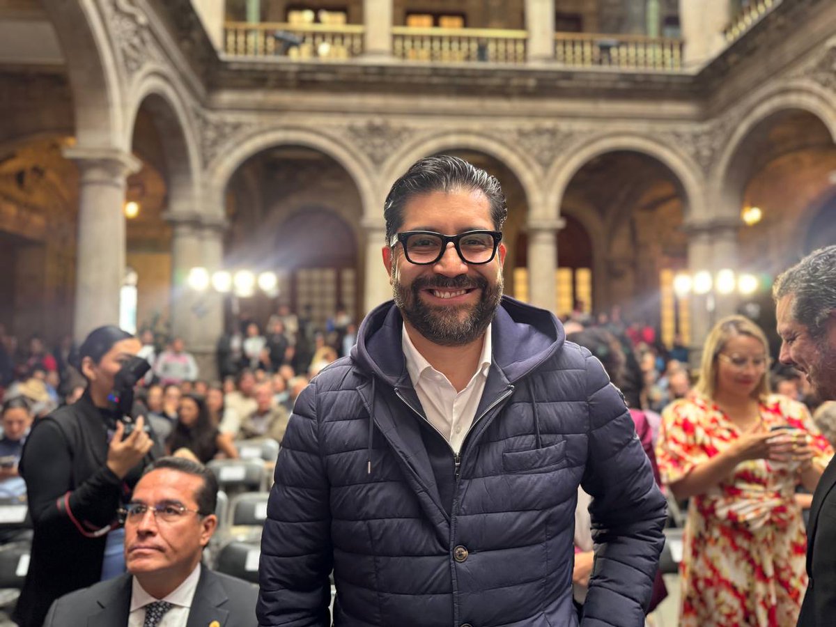 Roy Torres (@royfid) on Twitter photo Acudí a la presentación del Bando 1 que la Jefa de Gobierno, <a href="/ClaraBrugadaM/">Clara Brugada Molina</a> propuso para construir una ciudad asequible y habitable.
Acá algunas consideraciones para abonar a este necesario debate. Abro 🧵 👇 Acudí a la presentación del Bando 1 que la Jefa de Gobierno, <a href="/ClaraBrugadaM/">Clara Brugada Molina</a> propuso para construir una ciudad asequible y habitable.
Acá algunas consideraciones para abonar a este necesario debate. Abro 🧵 👇